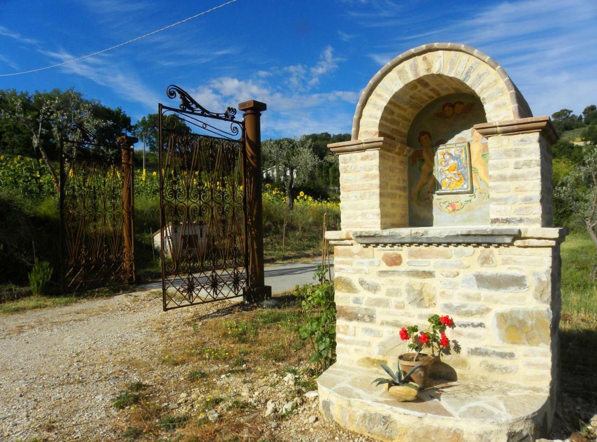 Appartamenti Verde Collina Umbra Bevagna Esterno foto
